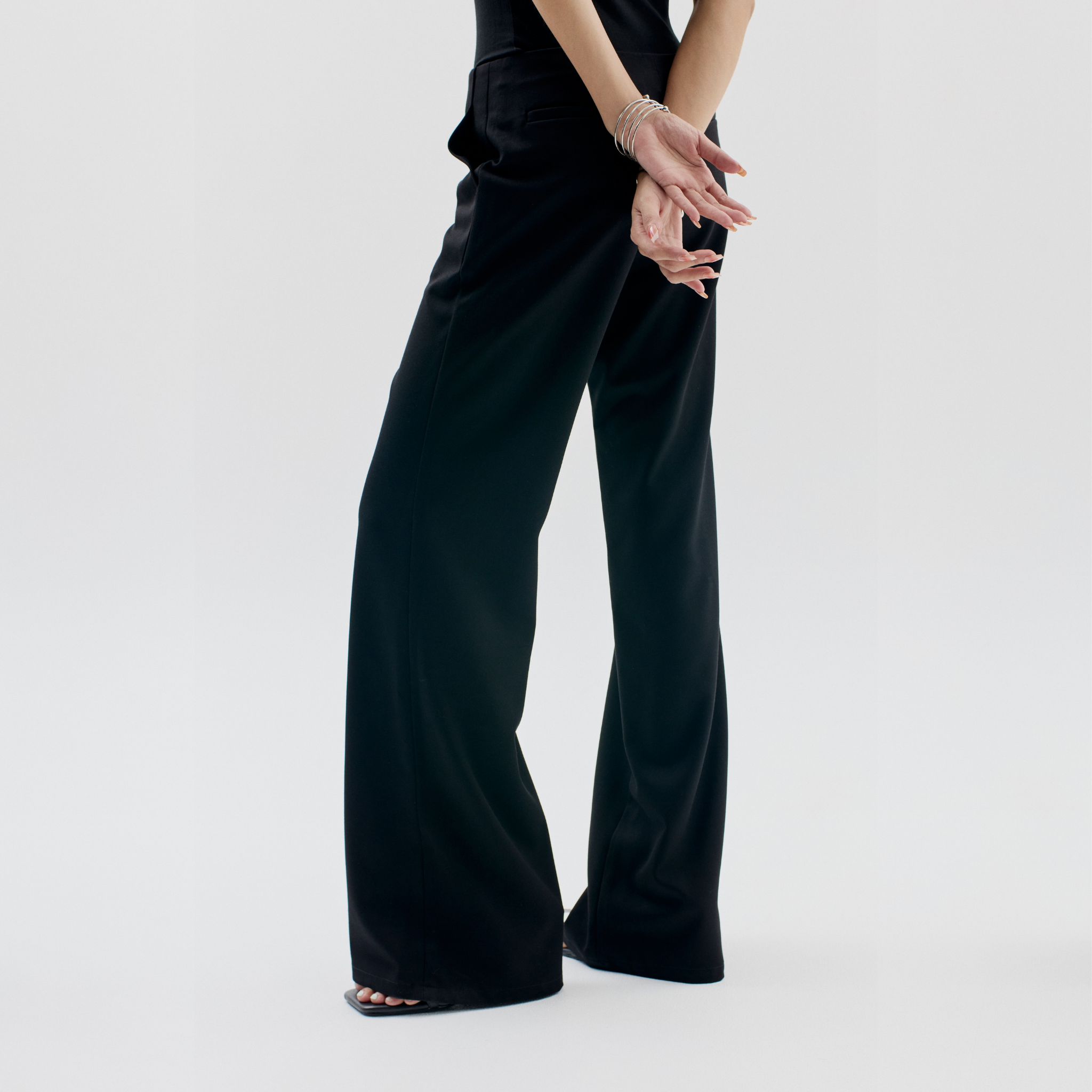 001 FORM PANTS