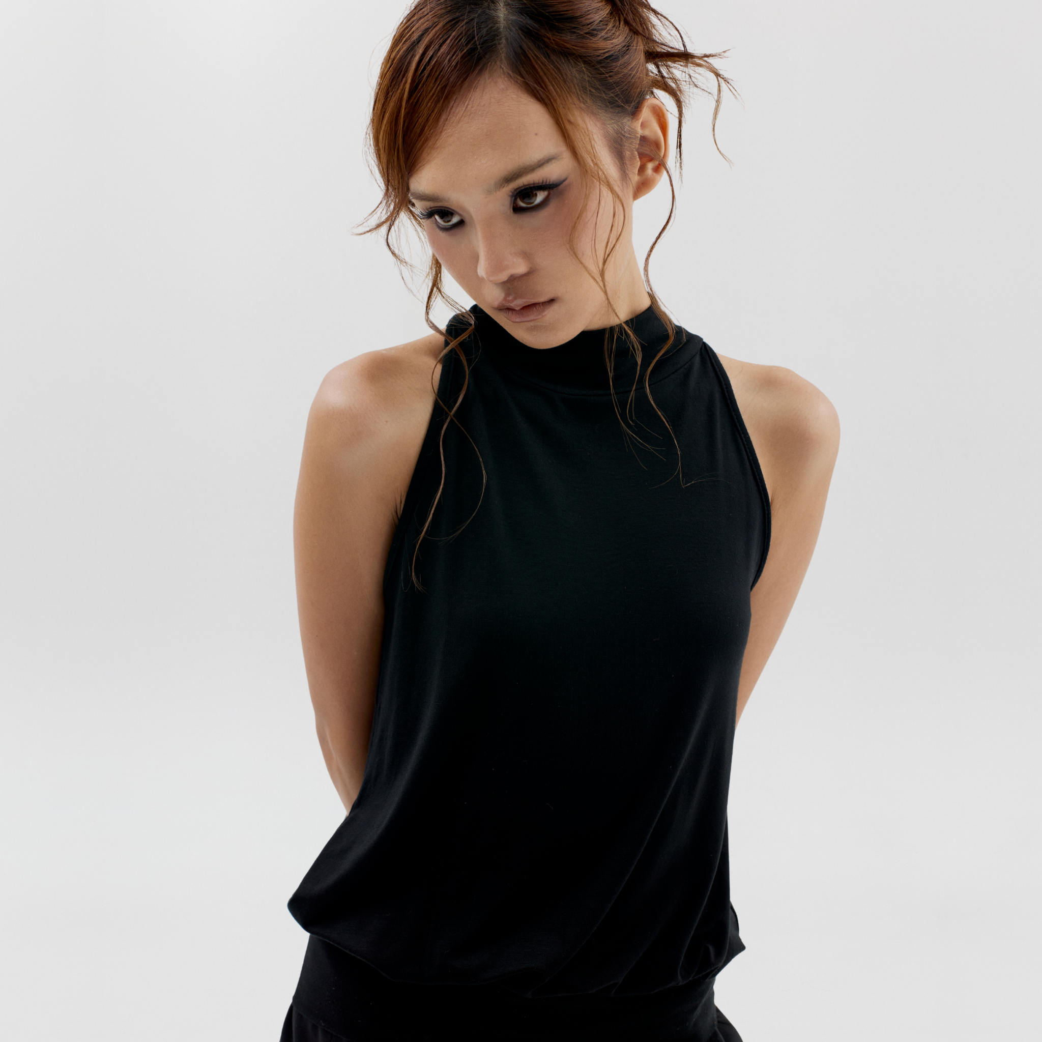002 HALTER TOP